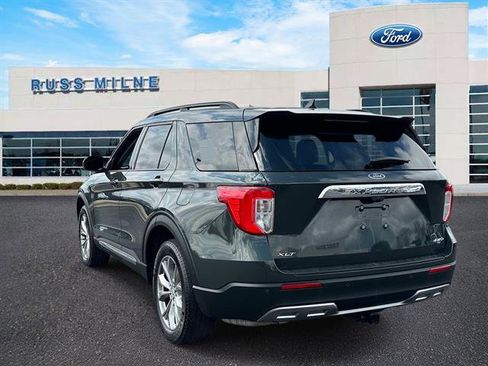 Used 2023 Ford Explorer XLT w/ Equipment Group 202A image 5