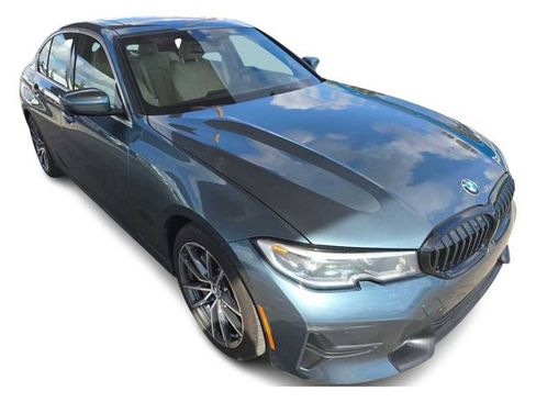 Used 2020 BMW 330i Sedan w/ Convenience Package RWD image 3