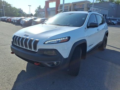 Used 2015 Jeep Cherokee Trailhawk w/ Trailer Tow Group AWD/4WD image 19