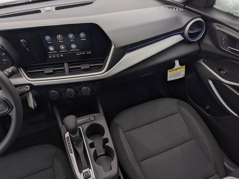 New 2026 Chevrolet Trax LS w/ LS Convenience Package image 18