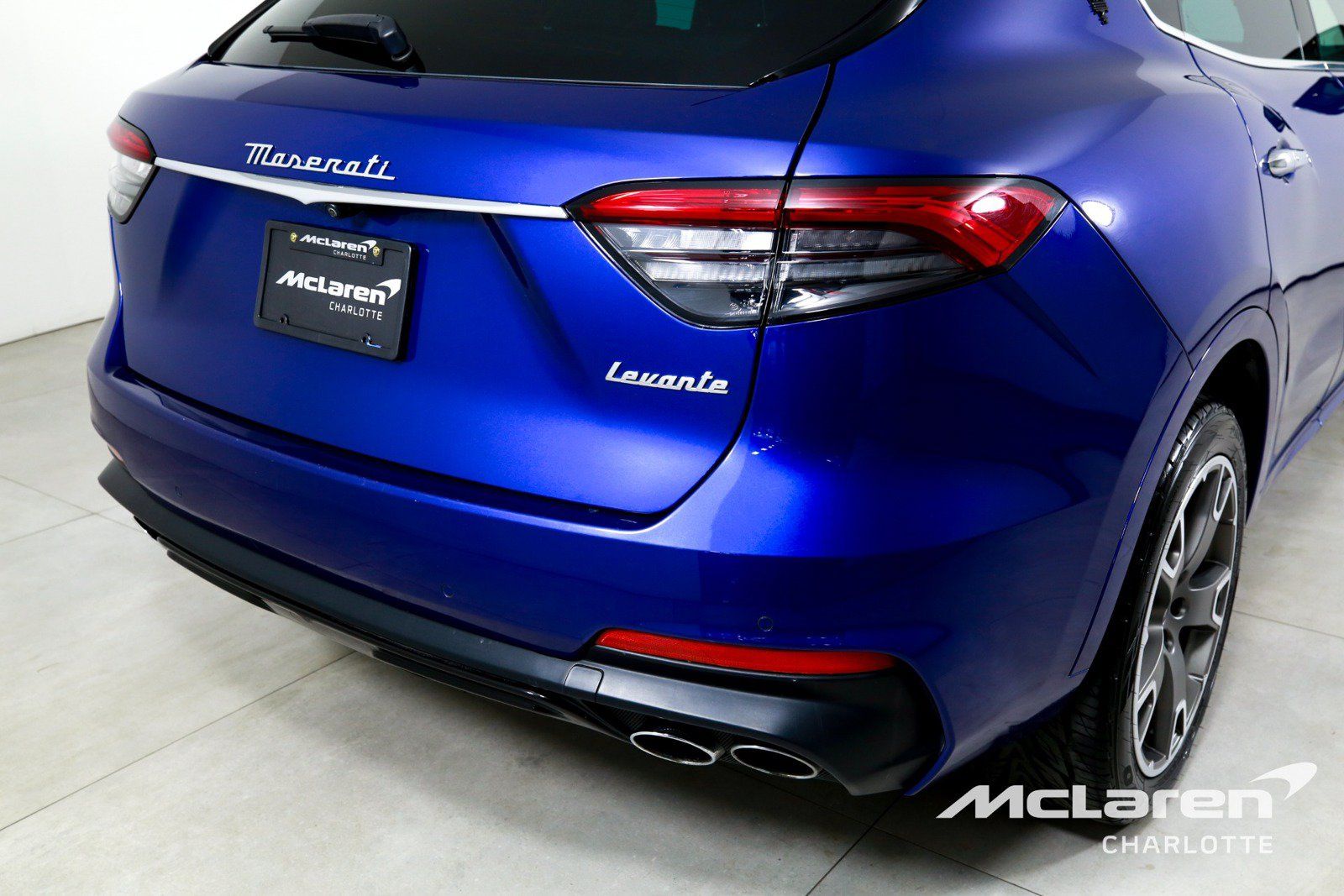 Used 2023 Maserati Levante Modena AWD/4WD image 38