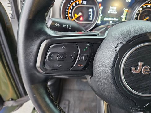 Used 2021 Jeep Gladiator Sport AWD/4WD image 25