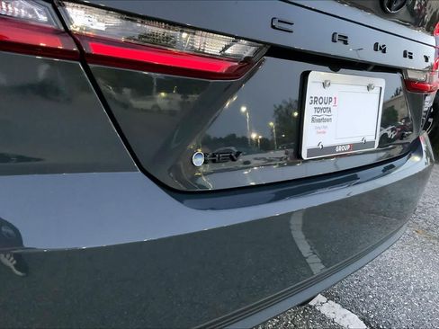 Used 2025 Toyota Camry SE FWD image 28