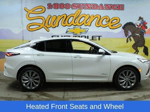 Used 2025 Buick Envista Avenir FWD image 1