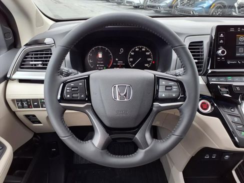New 2026 Honda Odyssey Touring image 16