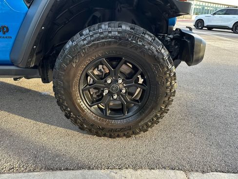 Used 2024 Jeep Wrangler Unlimited Sport AWD/4WD image 14
