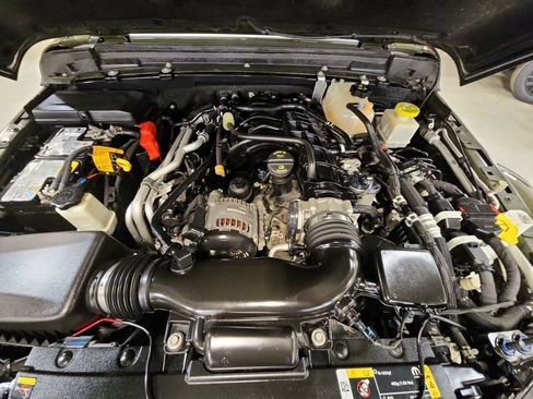 Used 2022 Jeep Gladiator Sport AWD/4WD image 28
