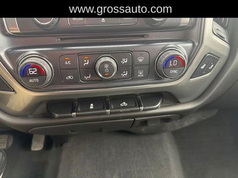 Used 2018 Chevrolet Silverado 1500 LT w/ All Star Edition AWD/4WD image 26