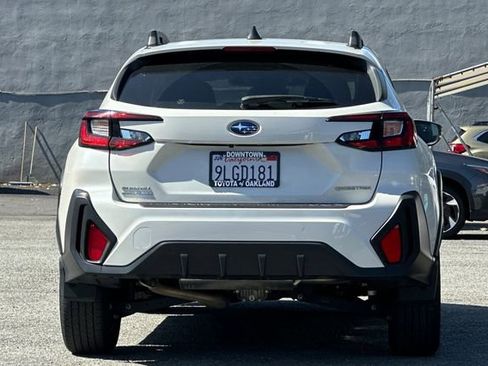 Used 2024 Subaru Crosstrek 2.0i Premium AWD/4WD image 5