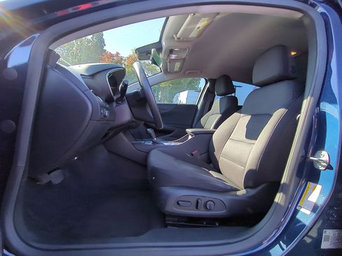 Used 2019 Chevrolet Malibu LT w/ Driver Confidence Package II image 22