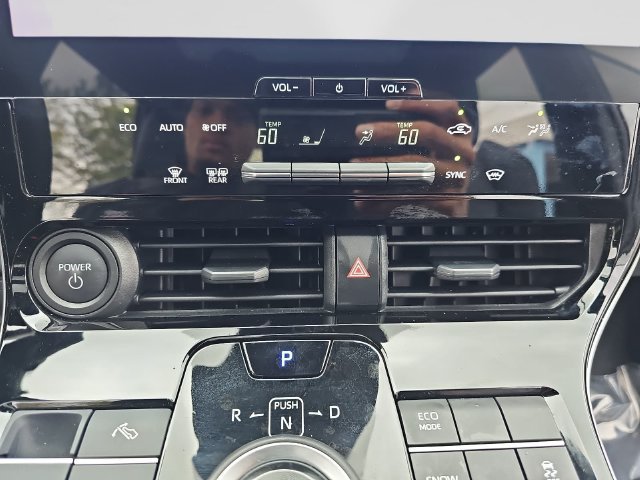 Used 2025 Toyota bZ4X FWD image 22