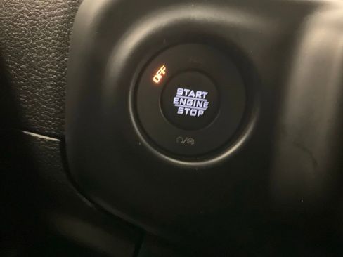 Used 2020 Jeep Gladiator Rubicon image 14