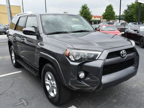Used 2016 Toyota 4Runner SR5 AWD/4WD image 4