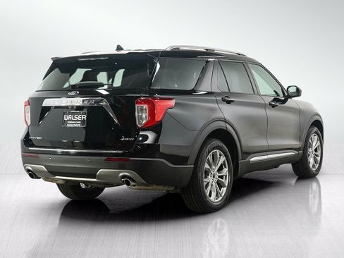 Used 2023 Ford Explorer Limited AWD/4WD image 5