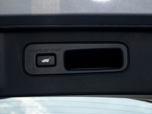 Certified 2023 Honda Pilot EX-L image 10