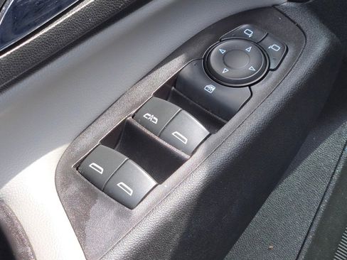 Used 2021 Chevrolet Equinox LT image 19