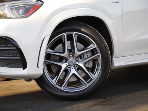 Used 2023 Mercedes-Benz GLE 53 AMG 4MATIC image 2