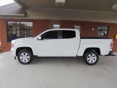 Used 2016 GMC Canyon SLE image 1