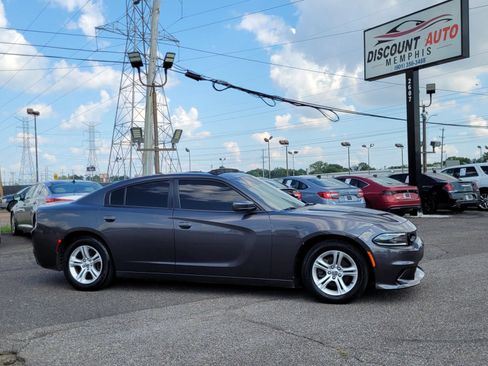 Used 2020 Dodge Charger SXT w/ Leather Interior Group RWD image 23