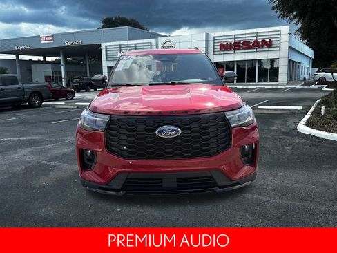 Used 2025 Ford Explorer ST-Line w/ Premium Package image 10