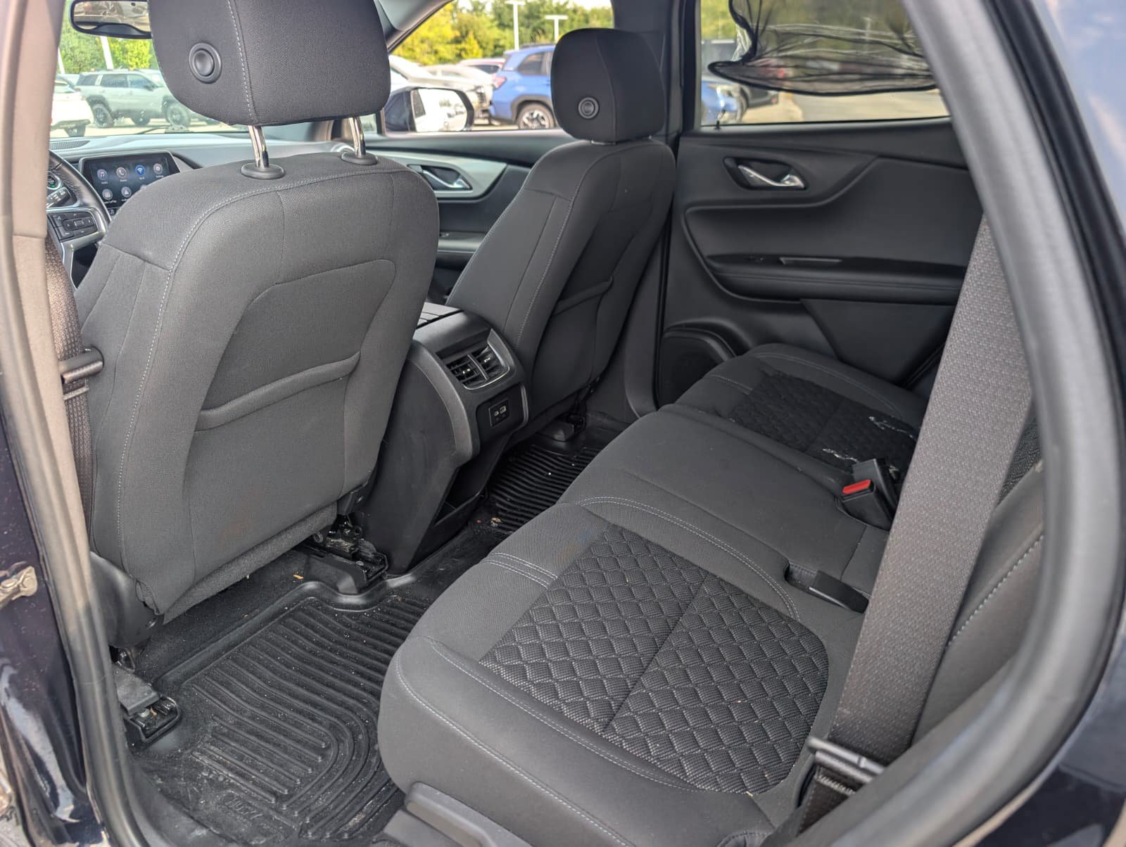 Used 2020 Chevrolet Blazer LT FWD image 28