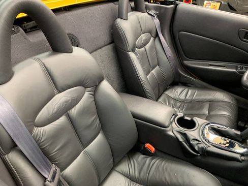 Used 2000 Plymouth Prowler image 15