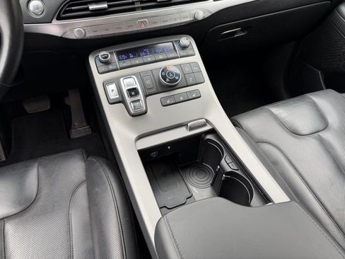 Used 2022 Hyundai Palisade SEL w/ Premium Package image 17