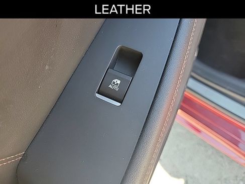 Used 2018 Genesis G80 3.3T Sport AWD/4WD image 13