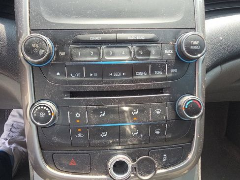 Used 2015 Chevrolet Malibu LS w/ Protection Package FWD image 16