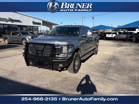 Used 2022 Ford F350 Lariat w/ Lariat Value Package image 1