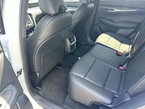 Certified 2025 INFINITI QX50 Luxe AWD/4WD image 17