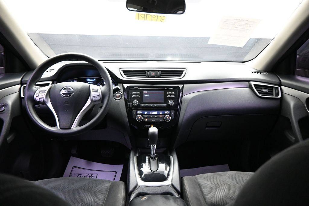 Used 2015 Nissan Rogue SV AWD/4WD image 12