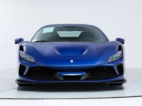 Certified 2021 Ferrari F8 Tributo image 11
