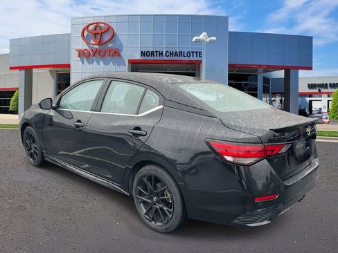 Used 2025 Nissan Sentra SR w/ Midnight Edition image 8