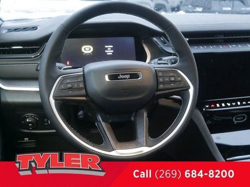 New 2026 Jeep Grand Cherokee Limited AWD/4WD image 38