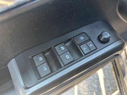 Used 2023 Toyota Tacoma TRD Off-Road AWD/4WD image 17
