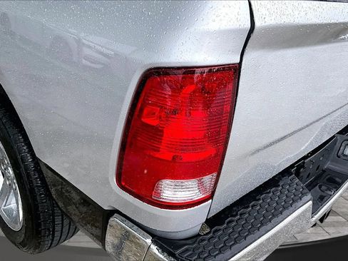 Used 2014 RAM 1500 Express RWD image 21