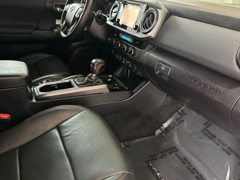 Used 2018 Toyota Tacoma TRD Pro image 15