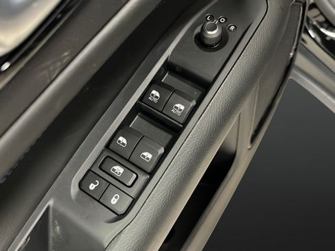 New 2026 Jeep Compass Latitude AWD/4WD image 20