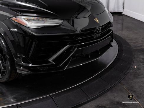 Used 2024 Lamborghini Urus Performante image 2