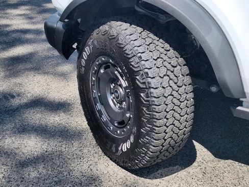 Certified 2025 Ford Bronco Badlands AWD/4WD image 32