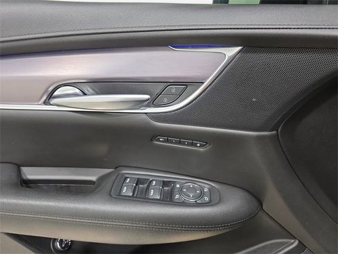 Used 2019 Cadillac XT5 Premium Luxury w/ Driver Assist Package image 28