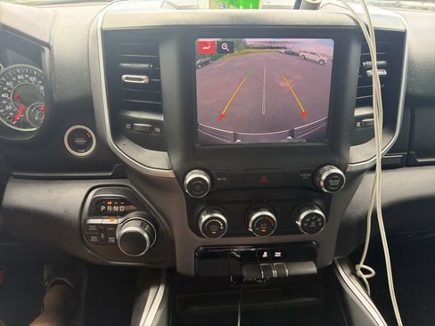 Used 2022 RAM 1500 Big Horn AWD/4WD image 10