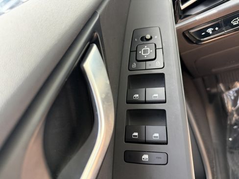 Used 2025 Kia Niro Wind FWD image 26