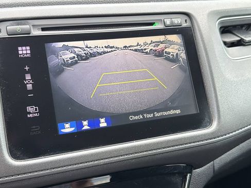 Used 2018 Honda HR-V EX image 16