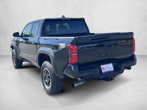 Certified 2025 Toyota Tacoma TRD Off-Road image 7