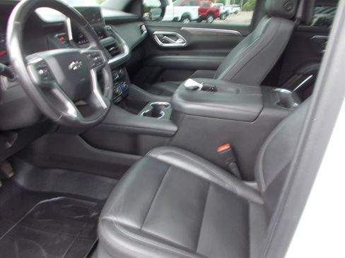Used 2021 Chevrolet Tahoe Z71 w/ Rear Media and Nav Package AWD/4WD image 2