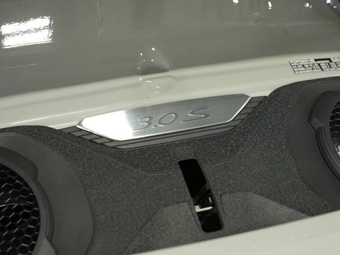 New 2026 Porsche 911 Carrera 4S image 32