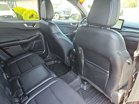 Used 2023 Ford Escape ST-Line w/ Tech Pack #1 image 10
