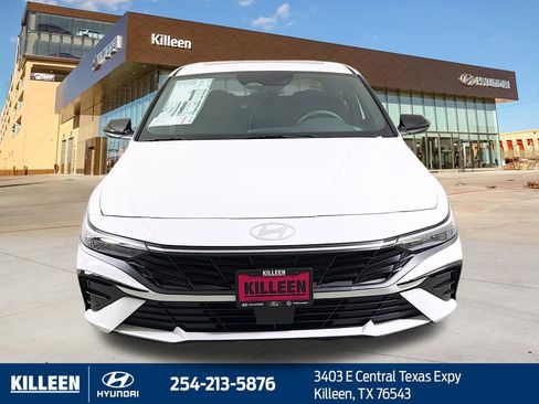 New 2026 Hyundai Elantra SEL Sport Premium FWD image 2